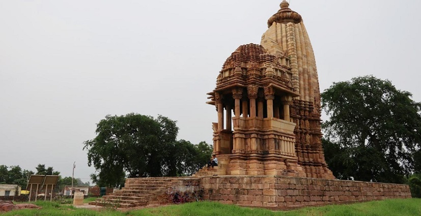 chaturbhuj-temple-khajuraho-tourism